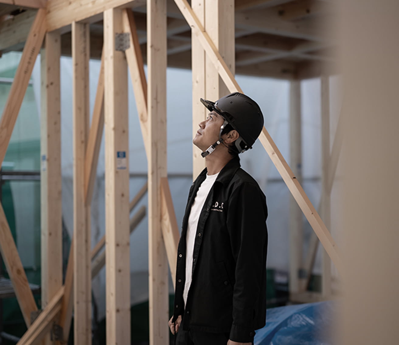 現場で管理をしている様子